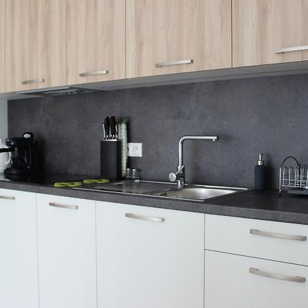 Leo Apartment Free Parking!!! 브라티슬라바 외부 사진