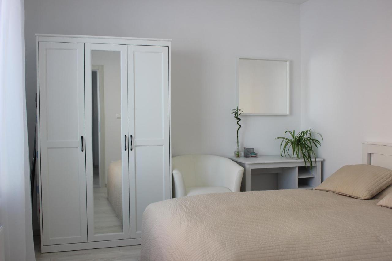 Leo Apartment Free Parking!!! 브라티슬라바 외부 사진