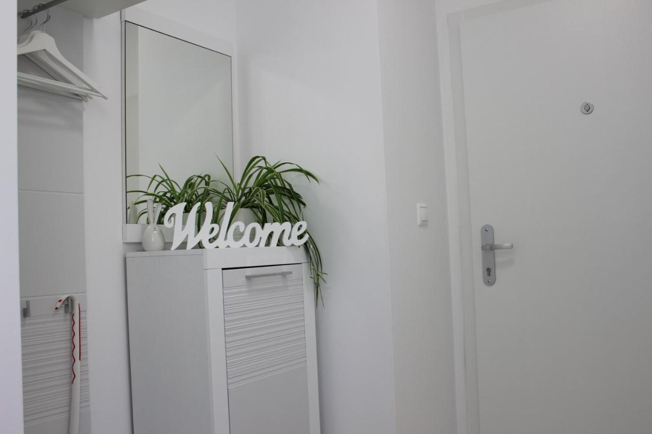 Leo Apartment Free Parking!!! 브라티슬라바 외부 사진